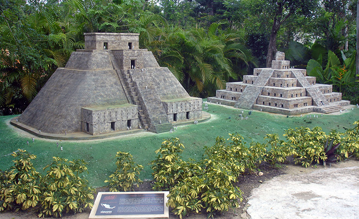 Mayan Temple model at Discover Mexico, Cozumel Travel Tips