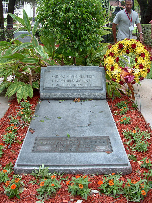 Mary Mcleod Bethune gravesite, Daytona Beach Historic Sites