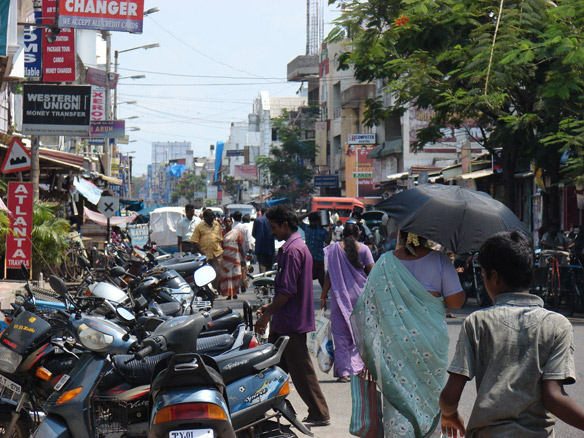 Street scene on Rue Mahatma Gandhi, Pondicherry