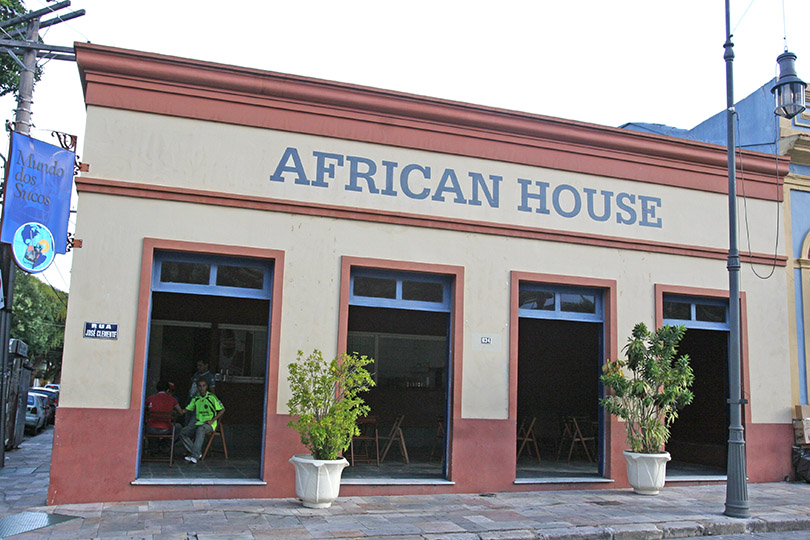 African House, Manaus, Black Travel